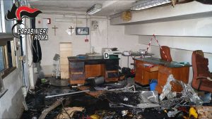 Civitavecchia - Carabinieri - Scuola in fiamme in via Achille Montanucci