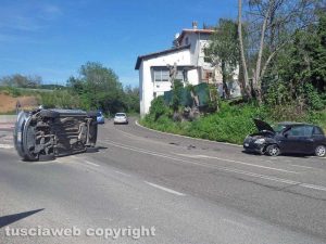 Viterbo - Incidente in strada Ponte Sodo