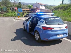 Viterbo - Incidente in strada Ponte Sodo - L'intervento della polizia
