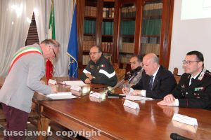 Prefettura - La firma del protocollo sulla videosorveglianza