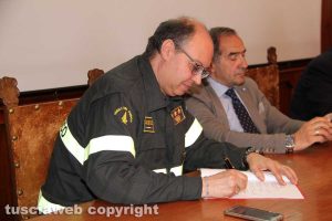 Prefettura - La firma del comandante dei vigili del fuoco Giuseppe Paduano
