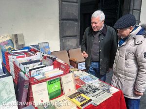 Viterbo - La colazione di Pasqua di Paperonly a pizza del Comune 