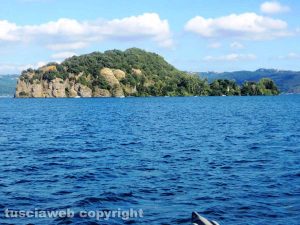 Isola Martana