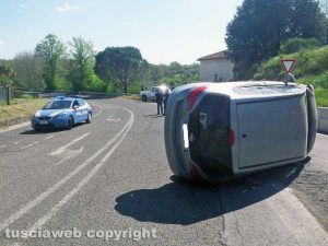 Viterbo - Incidente in strada Ponte Sodo