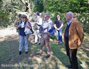 Capodimonte - A destra, il prefetto Giovanni Bruno sull'isola Bisentina