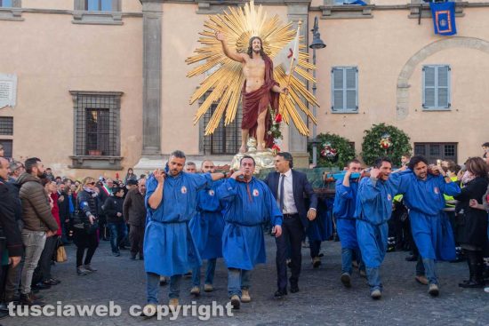 Tarquinia - La processione del Cristo risorto