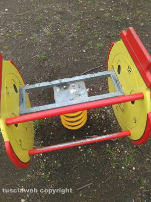 Bolsena - Il parco giochi nel degrado