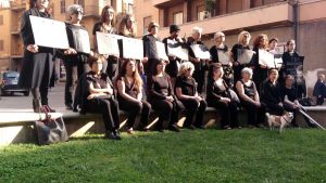 Viterbo - La manifestazione delle donne in nero 