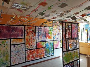Viterbo - La mostra d'arte all'asilo nido Primi passi