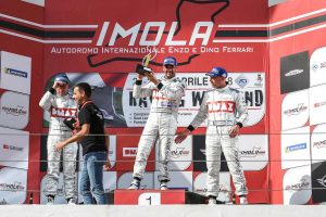 Il pilota Gustavo sandrucci al Mini challenge 
