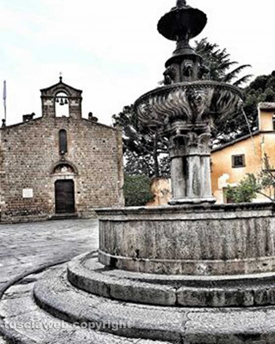 Viterbo - Piazza del Gesù