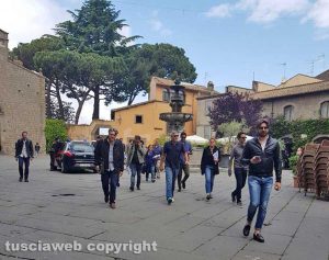 Viterbo - George Clooney a piazza del Gesù