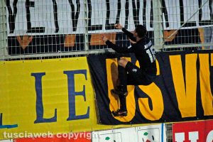 Sport - Calcio - Viterbese - L'esultanza di Jefferson