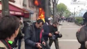 Primo maggio di scontri a ParigiPrimo maggio di scontri a Parigi