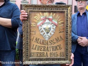Viterbo - L'ex voto della prima guerra mondiale che ha sfilato insieme alla macchina della Madonna Liberatrice