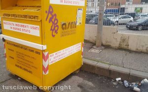 Viterbo - Rifiuti tra via Polidori e via Gargana