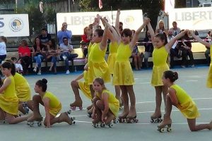 Sport - Pattinaggio artistico - Libertas Pilastro - Un gruppo di atlete