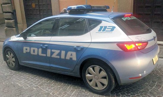 Viterbo - La squadra volante della polizia