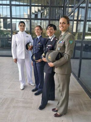 La comandante dei carabinieri di Civita Castellana, maggiore Anna Patrono (seconda da destra)