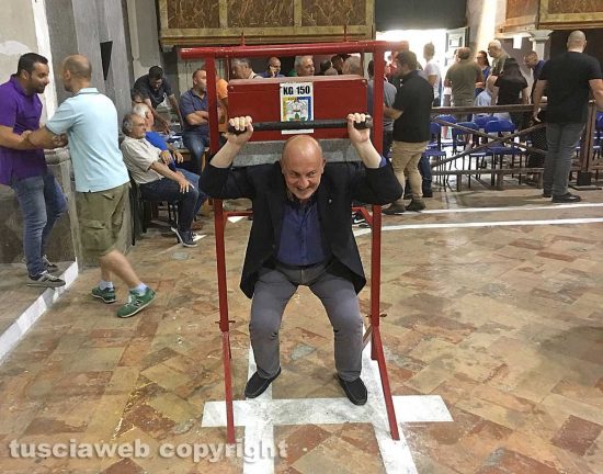 Viterbo - Il prefetto Giovanni Bruno alle prove di portata dei facchini di S. Rosa