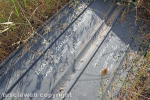 Vetralla-Cinelli - I sondaggi del 2006 abbandonati nella discarica