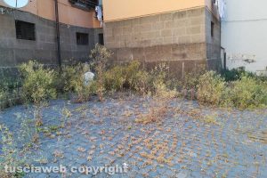Viterbo - Incuria in centro