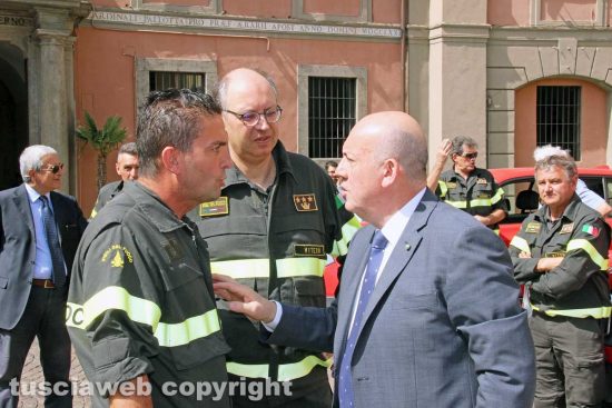 Viterbo - Da destra, il prefetto Giovanni Bruno e il comandante provinciale dei vigili del fuoco Giuseppe Paduano