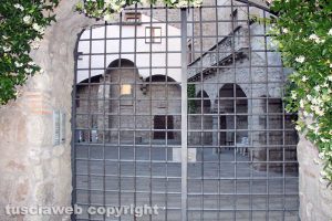 Le case a piazza san Carluccio