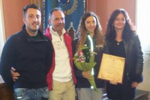 Sport - Nuoto - Samantha Ferrari riceve la civica benemerenza