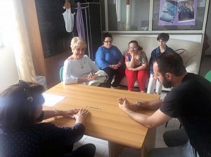Viterbo - Il Lions club dona una macchina fotografica all'istituto Orioli