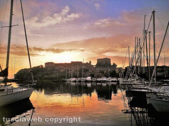 Capodimonte all'alba