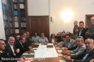 Viterbo - Commissione provinciale di sicurezza in preparazione all'Airshow lago di Bolsena