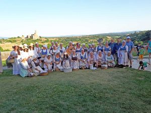 La compagnia delle lavandaie alla festa della lavande