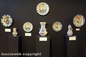 Museo arte islamica Cairo - Vasi e piatti 
