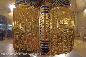 Viterbo - La maschera d'oro di Tankhamon