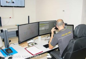 Viterbo - La sala operativa della nuova caserma dei vigili del fuoco