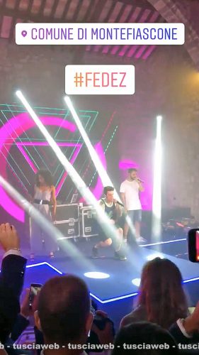 Montefiascone - Il rapper Fedez a una festa privata alla rocca dei Papi