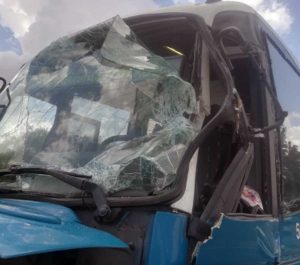 Viterbo - Tuscanese - Braccio meccanico colpisce un pullman Cotral