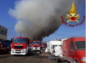 Civitavecchia - Le foto del rogo dei vigili del fuoco