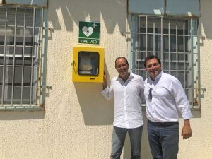 Montalto - Defibrillatore fuori la farmacia comunale - Sergio Caci e Fabio Valentini