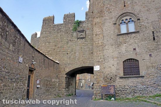 Viterbo - Porta San Pietro