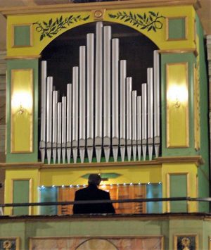 Valentano - L'organo nella chiesa collegiata