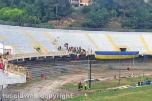 Sport - Calcio - Viterbese - I tifosi gialloblù ad Ascoli