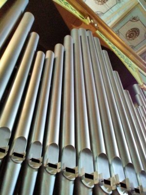 Valentano - L'organo nella chiesa collegiata
