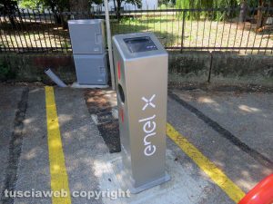 Orte - Colonnina per la ricarica di veicoli elettrici