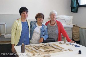 Stefania Moscatelli, Barbara Proietti, Barbara De Dominicis di Tessili antichi 