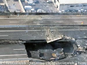 Bologna - Tir esplode sul raccordo