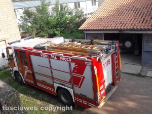 Montefiascone - L'intervento dei vigili del fuoco