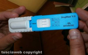 Polizia stradale - Un “drogometro” (pretest stupefacente o precursore) 