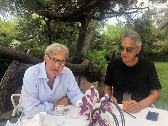Vittorio Sgarbi con Andrea Bocelli